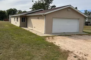328 Gould Ave SE, Bemidji, MN 56601 - Photo 2