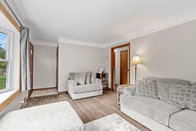 4258 Islemount Place, Robbinsdale, MN 55422 - Photo 4