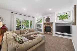 4518 Regent Ave N, Robbinsdale, MN 55422 - Photo 2