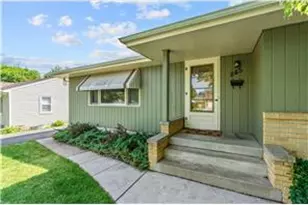 845 Spencer St S, Shakopee, MN 55379 - Photo 1