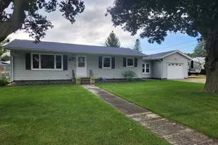 805 E County Road N, Le Roy, MN 55951 - Photo 1