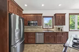 2311 Seurer St, Elko New Market, MN 55054 - Photo 6