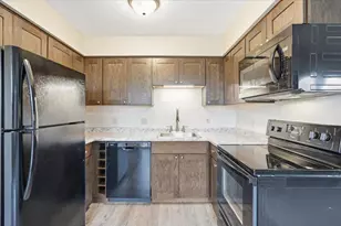 754 E 11th St, New Richmond, WI 54017 - Photo 6