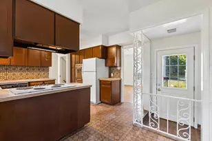511 Janalyn Cir, Golden Valley, MN 55416 - Photo 14