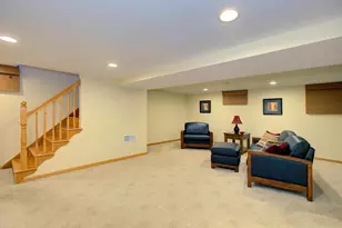 2115 English St, Maplewood, MN 55109 - Photo 24