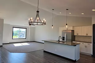 2405 Lake Ave, New Ulm, MN 56073 - Photo 18