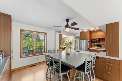 933 Dartmouth Place SE, Minneapolis, MN 55414 - Photo 4