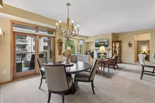 5225 Grandview Square, Edina, MN 55436 - Photo 8