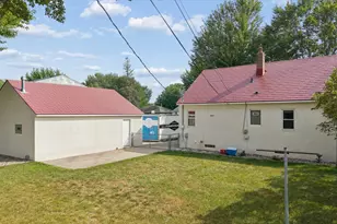 1747 Pinewood Dr, Shoreview, MN 55126 - Photo 2