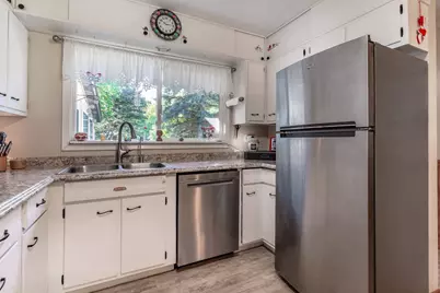 101 W Hillside Avenue, Fergus Falls, MN 56537 - Photo 12