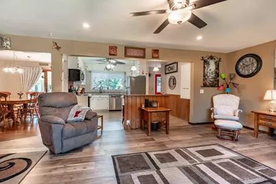 101 W Hillside Avenue, Fergus Falls, MN 56537 - Photo 10