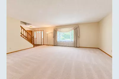 225 Oak Leaf Drive, Winona, MN 55987 - Photo 8