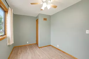 306 16th St SE, Austin, MN 55912 - Photo 32