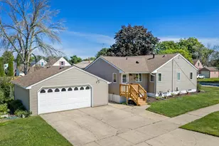 306 16th St SE, Austin, MN 55912 - Photo 6