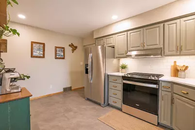 306 16th Street SE, Austin, MN 55912 - Photo 22