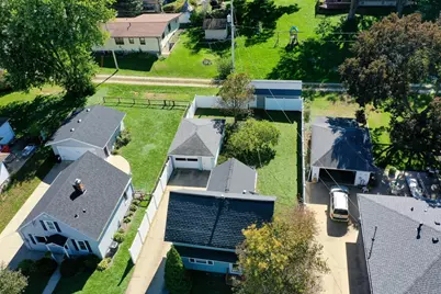 306 1st Street E, Stewartville, MN 55976 - Photo 4