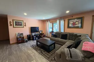 231 Elizabeth Street E, Edgerton, MN 56128 - Photo 6