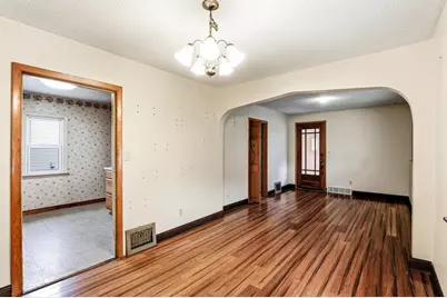 242 Park Street W, South Saint Paul, MN 55075 - Photo 8