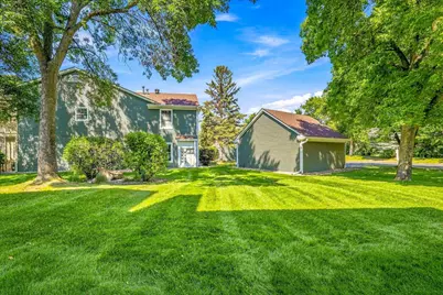 10943 Quebec Avenue S, Bloomington, MN 55438 - Photo 20