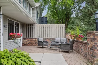 7680 13th Street N, Oakdale, MN 55128 - Photo 2