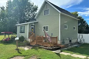 559 S 1st St, Montevideo, MN 56265 - Photo 2