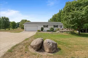 N5749 800th St, Ellsworth, WI 54011 - Photo 2
