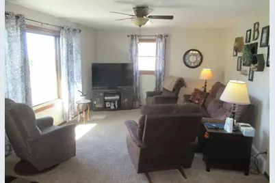 303 E 4th Avenue, Beaver Creek, MN 56116 - Photo 8