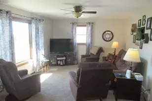 303 E 4th Ave, Beaver Creek, MN 56116 - Photo 8