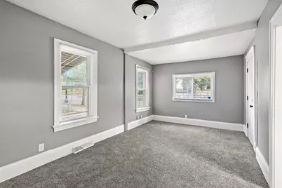 1008 Lowry Avenue N, Minneapolis, MN 55411 - Photo 8