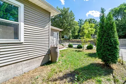1008 Lowry Avenue N, Minneapolis, MN 55411 - Photo 4