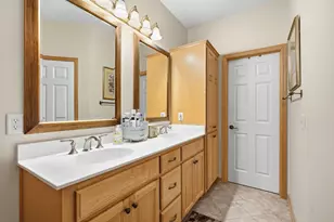13174 Meadow Ln, Savage, MN 55378 - Photo 16