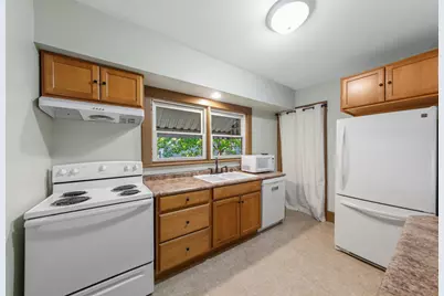 1716 Iglehart Avenue, Saint Paul, MN 55104 - Photo 20