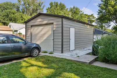 1083 Chatsworth Street N, Saint Paul, MN 55103 - Photo 32