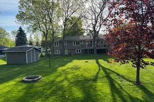 1755 Ithaca Ln N, Plymouth, MN 55447 - Photo 4