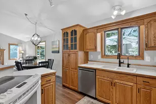 1258 Westbrook Cir, Alexandria, MN 56308 - Photo 8