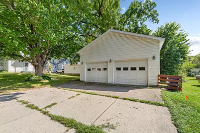 932 3rd Avenue NW, Faribault, MN 55021 - Photo 4