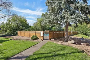 5815 Lake Curve Ln, Brooklyn Center, MN 55429 - Photo 48