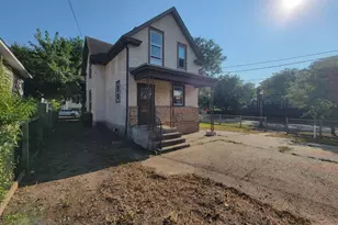 85 Hatch Ave, Saint Paul, MN 55117 - Photo 1