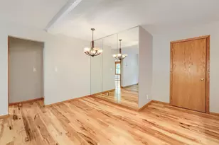 415 Ridgewood Ave, Minneapolis, MN 55403 - Photo 8