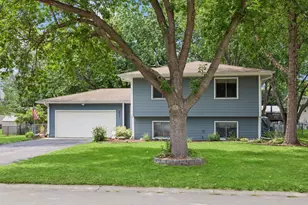 20749 Italy Ave, Lakeville, MN 55044 - Photo 1