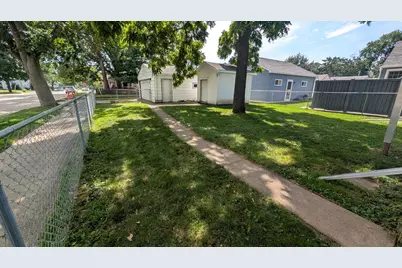 901 8th Avenue SW, Austin, MN 55912 - Photo 6