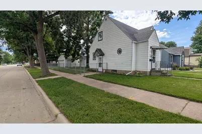 901 8th Avenue SW, Austin, MN 55912 - Photo 2
