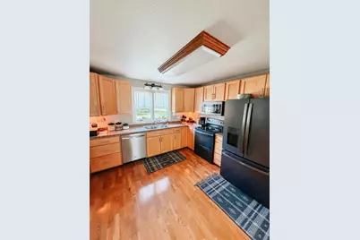 40624 Highway 11, Roseau, MN 56751 - Photo 10