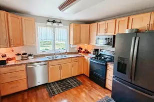 40624 Hwy 11, Roseau, MN 56751 - Photo 10