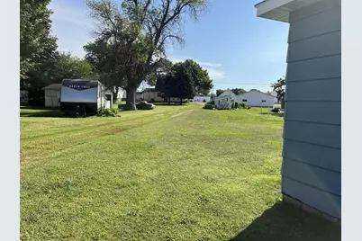 110 S 4th Avenue W, Truman, MN 56088 - Photo 54