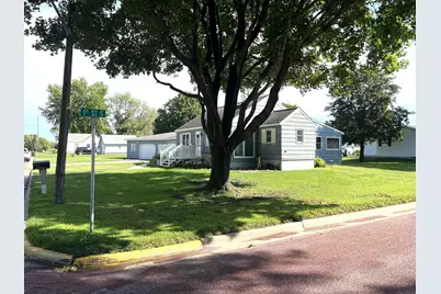 110 S 4th Avenue W, Truman, MN 56088 - Photo 48