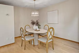 2452 Eagle Valley Dr, Woodbury, MN 55129 - Photo 10