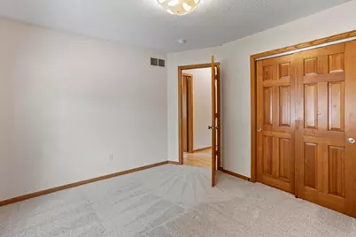2452 Eagle Valley Drive, Woodbury, MN 55129 - Photo 26