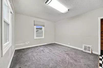 1216 4th Avenue N, Moorhead, MN 56560 - Photo 8