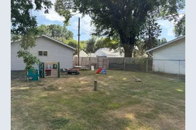 1216 4th Avenue N, Moorhead, MN 56560 - Photo 6